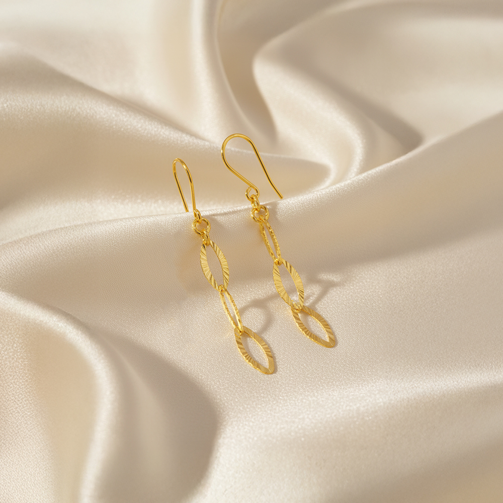 순금 아몬드 샤인 컷팅 후크 귀걸이 3.75g