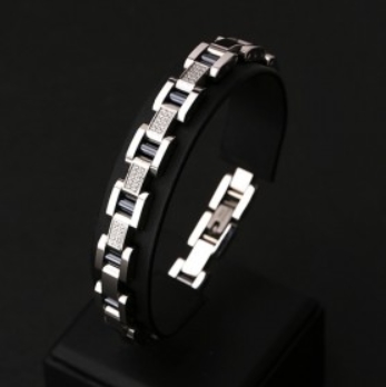 1517365632 thumbnail